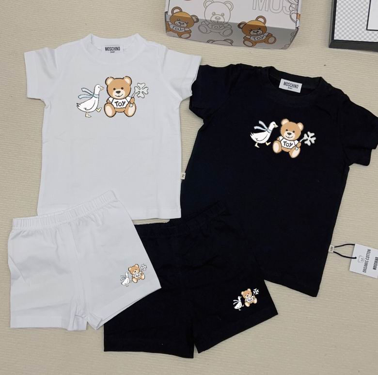 Moschino sz66 73 80 90 100 110 122